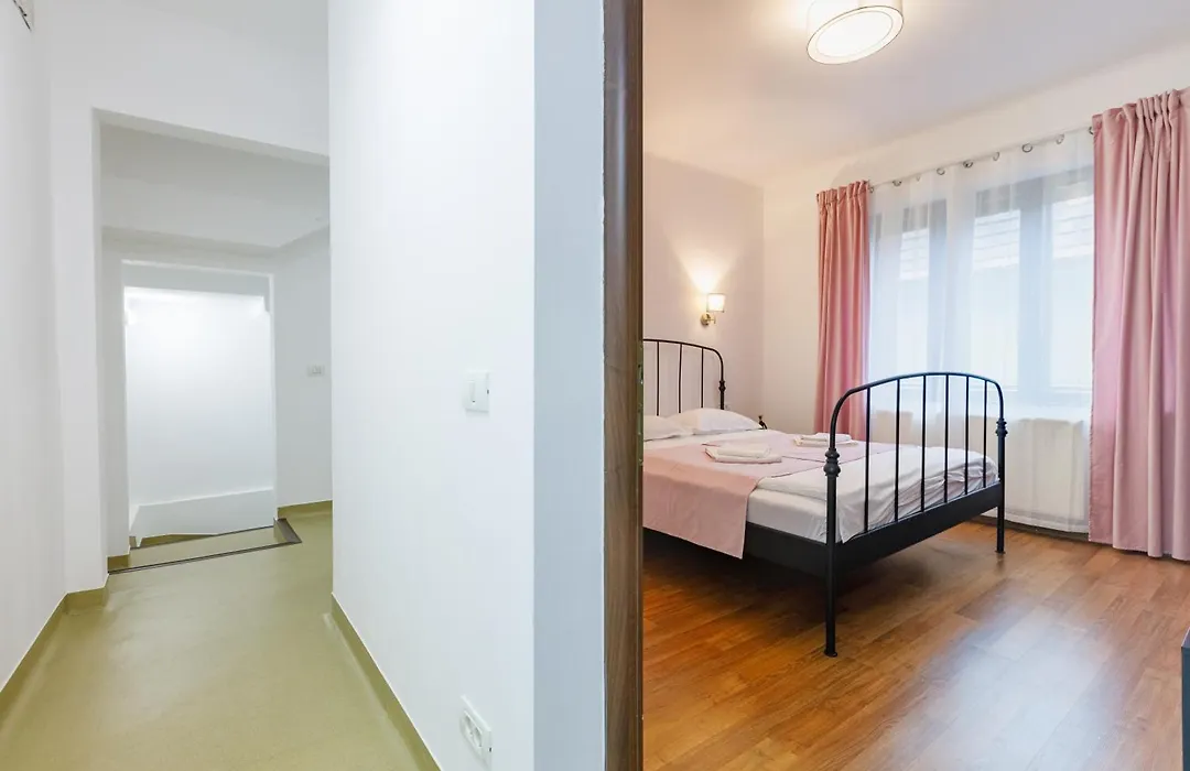 Apartament Modern-1